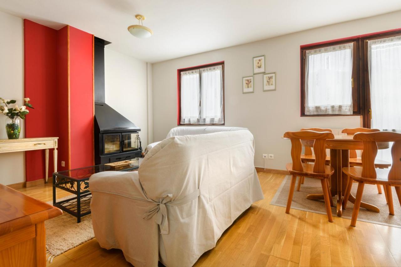 Alojamiento Escarrilla Pirineos エクステリア 写真